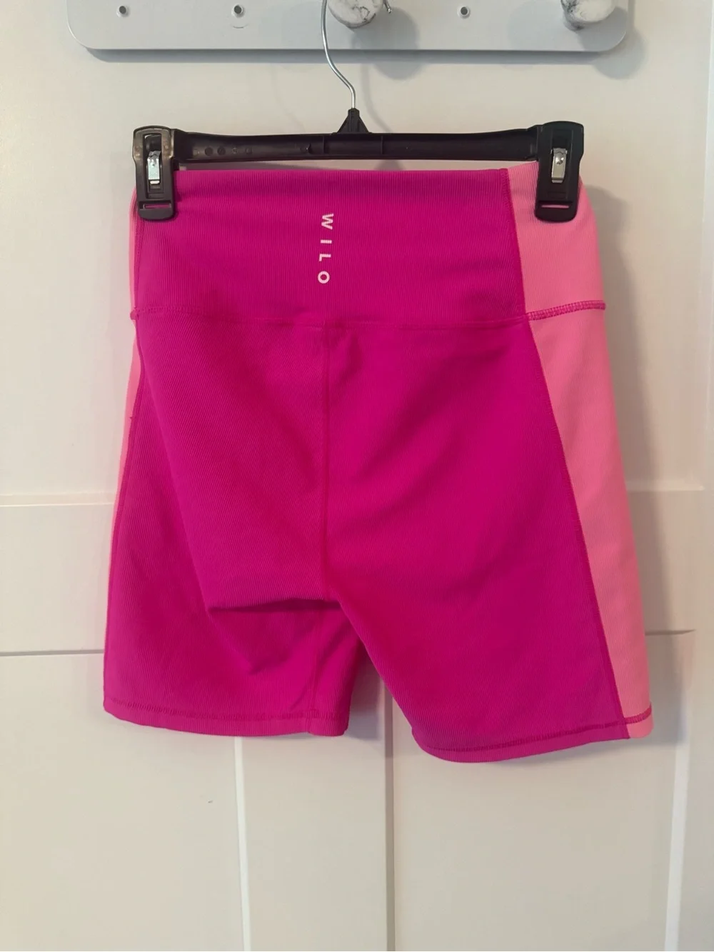 WILO Women’s High-Waist Two-Tone Pink Bike Shorts NWOT